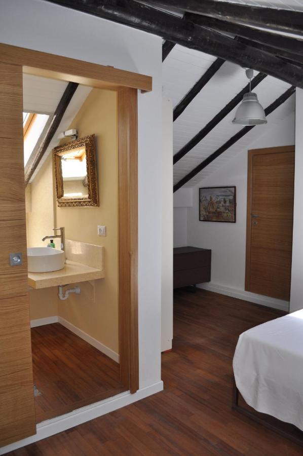 Casa Di Mario Appartamento In Centro Storico Con Due Camere Da Letto E Terrazze Cagliari Exterior foto